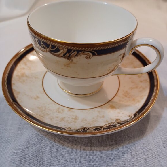 WEDGWOOD England CORNUCOPIA 1995 Bone China (Five) 5 PC Place Setting Blue Mark - Picture 11 of 11